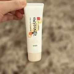 SANA 豆乳イソフラボン化粧下地 SPF40 PA+++