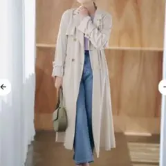 【値下げ済み】COHINA グロッシーライトトレンチコート　ライトベージュ