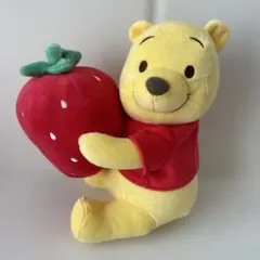 ディズニーストア　プーさん　ぬいぐるみ　いちご