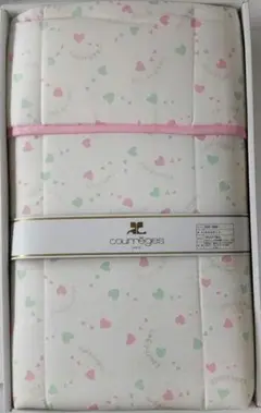 クレージュ　キルトケット　ハート柄 140cm✕190cm　未使用