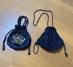 刺繍入りブラック巾着バッグ2点セットのサムネイル