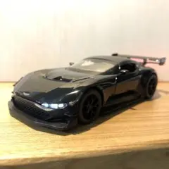 アストンマーティン ミニカー スーパーカー　ヴァルカン ダイキャスト製　1/32