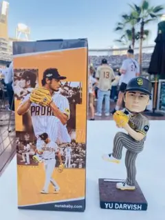 【限定生産品】ダルビッシュ 日米通算200勝記念　フィギュア ダルビッシュ有日米通算200勝記念 MLB公式 限定コレクターズ