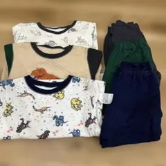 ユニクロ　バースデイ　アニア　恐竜　キルトパジャマ　100