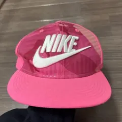 Nike ピンク キャップ ロゴ入り