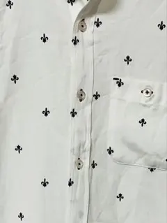 Amorte 柄入りシャツ