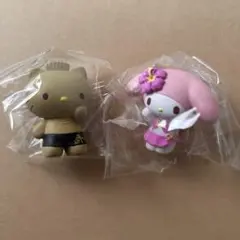 ガチャガチャ　みんなでバカンスフィギュア　ダニエル　マイメロ　日焼けキティ