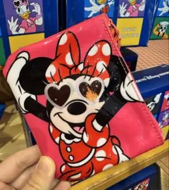 東京ディズニーリゾート Tシャツ柄ポーチ　ミニー