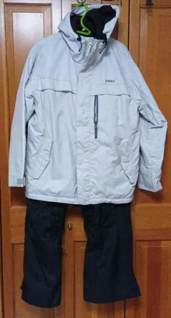 IGNIO & kissmark スノーボードウェア 上下セット