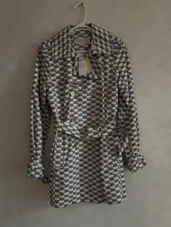 Michael Kors トレンチコート ホワイト/ブラック ミニ丈のサムネイル