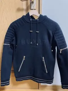 極美品 23s BALMAIN バルマン プルオーバー パーカー フーディ 青 極美品 23s BALMAIN バルマン プルオーバー パーカー フーディ 青