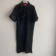 ヴィヴィアンウエストレッドレーベルの黒ワンピース