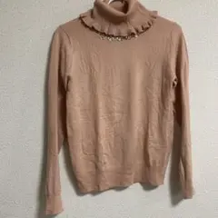 最終値下げ　パウダーシュガー　フリル付きハイネックニット ベージュ