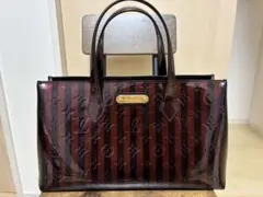 Item thumbnail for item 75ed76e1-7a45-4bb2-b3d2-a1934ccffbf9