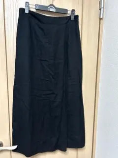 【ユニクロ】黒いロングタイトスカート　スリット入りL