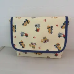 No.661横入れお弁当袋（中）クリームイエローミニ乗り物柄