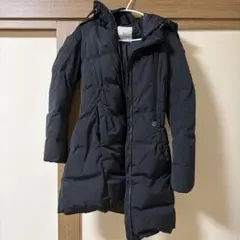 MONCLER ブラック ダウンジャケット フード付き