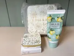 PAUL & JOE ハンドクリーム　チーク　ノベルポーチのサムネイル