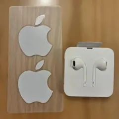 iPhone純正　EarPods（Lightningコネクタ）シール付き
