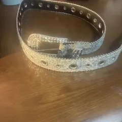 スタッズベルト