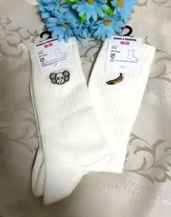 ユニクロ カウズ+ウォーホル コラボ ソックス 靴下　2足セット