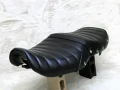 CBR400F 黒皮ボタン TYPE2ラクダ タックロールシート / 完成品 - メルカリ