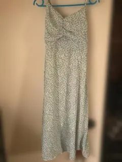 緑色花柄キャミソールワンピース