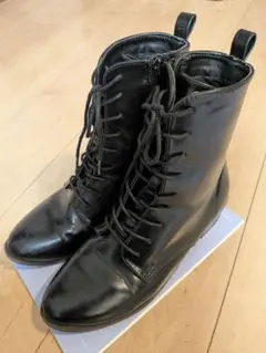 ブラックレザー調 レースアップブーツｌサイズ