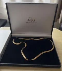 LAURA DAFRANI ゴールドカラー ネックレス
