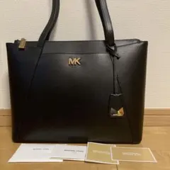 美品マイケルコース黒レザートートバッグ