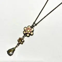 ミハエルネグリン ネックレス フラワーモチーフ ピンク系