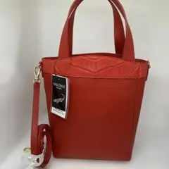 赤いクロコダイル風トートバッグショルダー紐付き