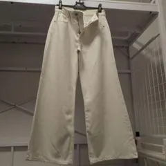UNIQLO　ユニクロ　クリーム色ワイドデニム