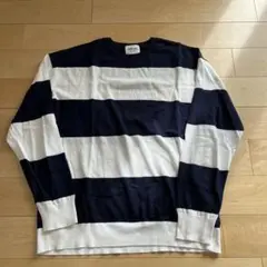 ネイビー ニット