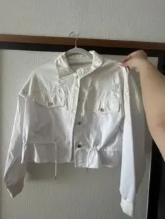 CECILMcBEEホワイト クロップドジャケット