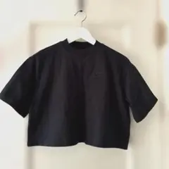 新品　Nike クロップドTシャツ ブラック S