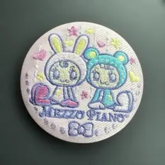 刺繍缶バッチ　mezzopiano