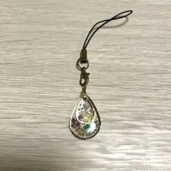 ハンドメイド レジン ストラップ チャーム　チョウとフラワー❤︎