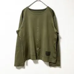 長袖Tシャツ ロンＴ カットソー 刺繍ワッペン ストレッチ 光沢感 コットン混