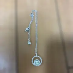 スワロフスキー　シルバー 円形ペンダント　ネックレス