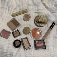 コスメまとめ売りCanmake, Judydoll,ZEESEA メイクセット
