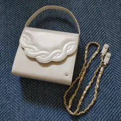 良品 ハナエモリ ハンドバッグ 腕掛け レザー ホワイト ネイビー 金具ロゴ 良品 ハナエモリ ハンドバッグ 腕掛け レザー ホワイト ネイビー