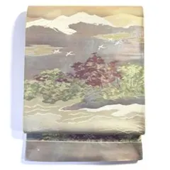 6k513 袋帯　絹　西陣織　金色　赤　緑　柄物　和装　着物