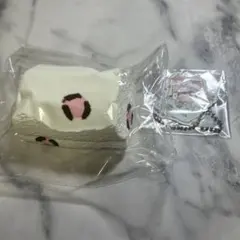 Qmii studio スクイーズ　マシュマロ　ヒョウ柄　シール　タグ付き