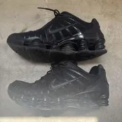 NIKEショックスTLのサムネイル