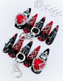 【No.040】ネイルチップ　地雷系量産型サブカルゴシック y2k 黒 赤