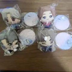 SEVENTEEN サンリオ フィギュア エスクプス ウジ バーノン ディノ