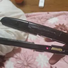 VSのヘアアイロンです。