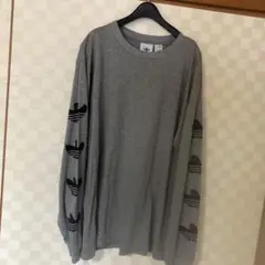 adidas ロングスリーブTシャツ