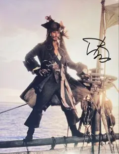 ジョニー・デップ 直筆サイン入り8X10フォト 「パイレーツ・オブ